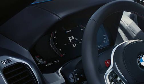 Digital Cockpit des BMW M8